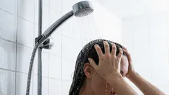 Waarom stoppen mensen steeds vaker met douchen? Een expert legt uit of dat gezond is